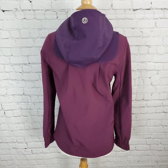 LULULEMON Studio Softshell Rain Jacket Plum Deep Zinfandel Purple - Picture 5 of 11